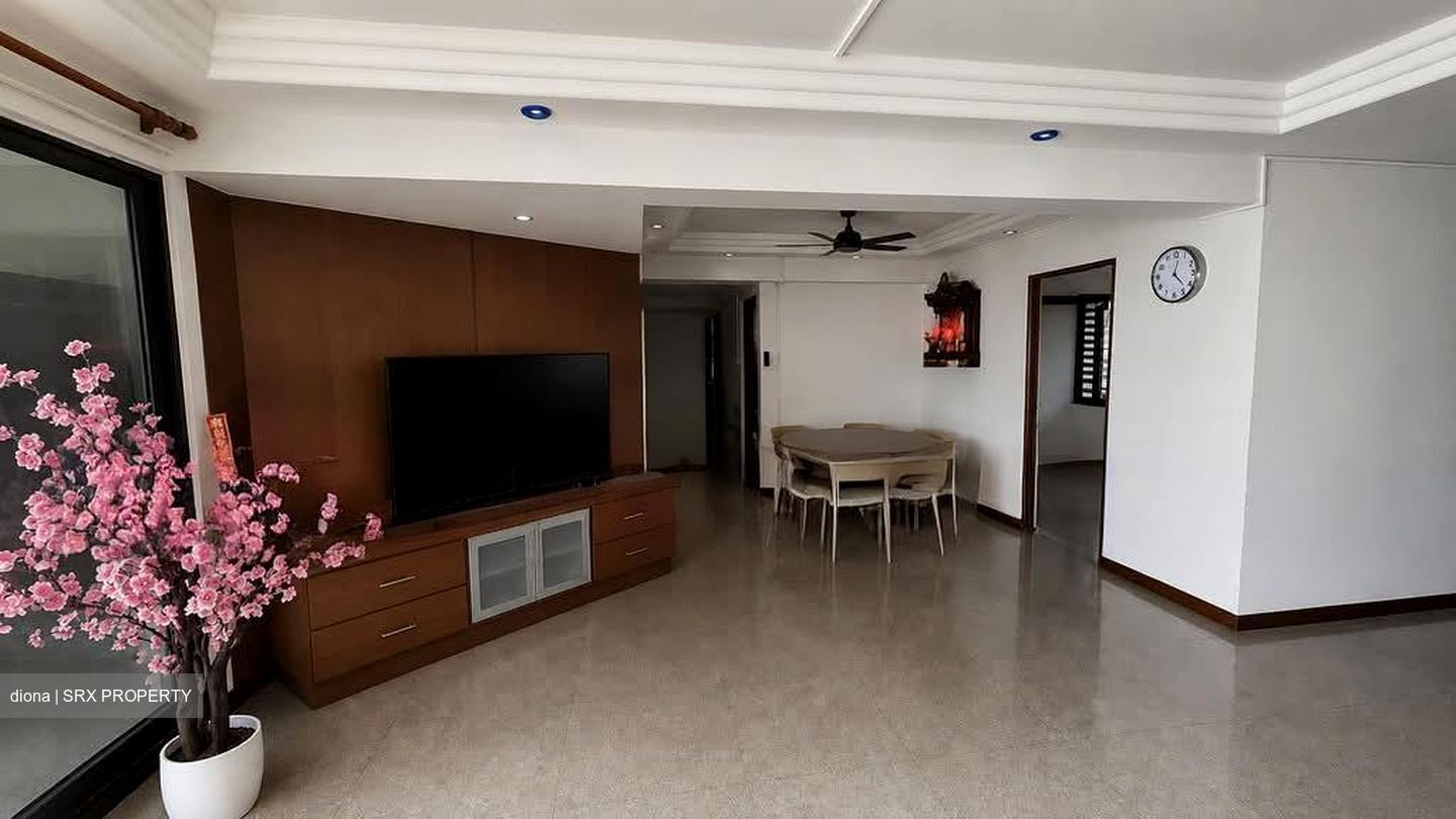 Blk 647 Woodlands Ring Road (Woodlands), HDB Executive #569127471
